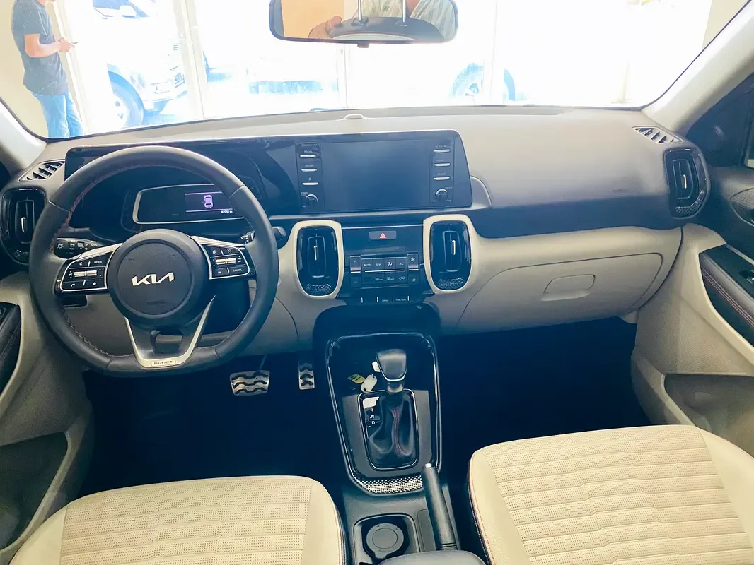 Kia Sonet 1.5 CVT (115 حصان) - 16