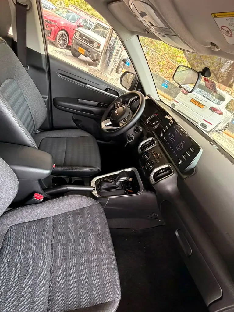 Kia Sonet 1.5 CVT (115 حصان) - 6