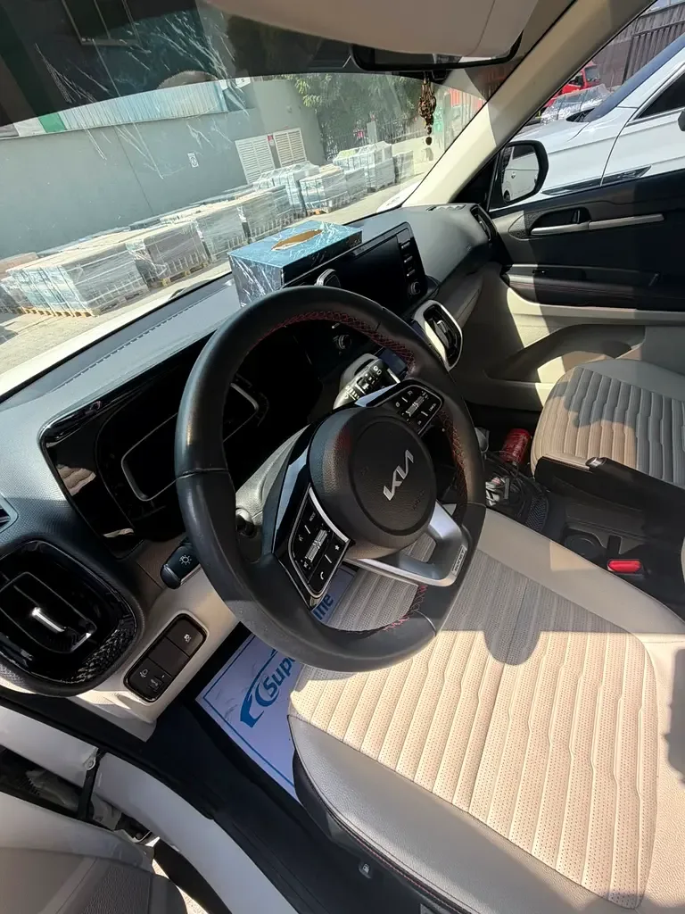 Kia Sonet 1.5 CVT (115 hp) - 4
