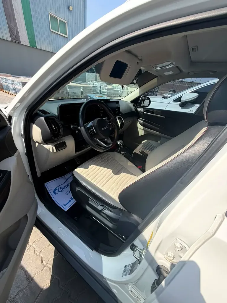 Kia Sonet 1.5 CVT (115 hp) - 3