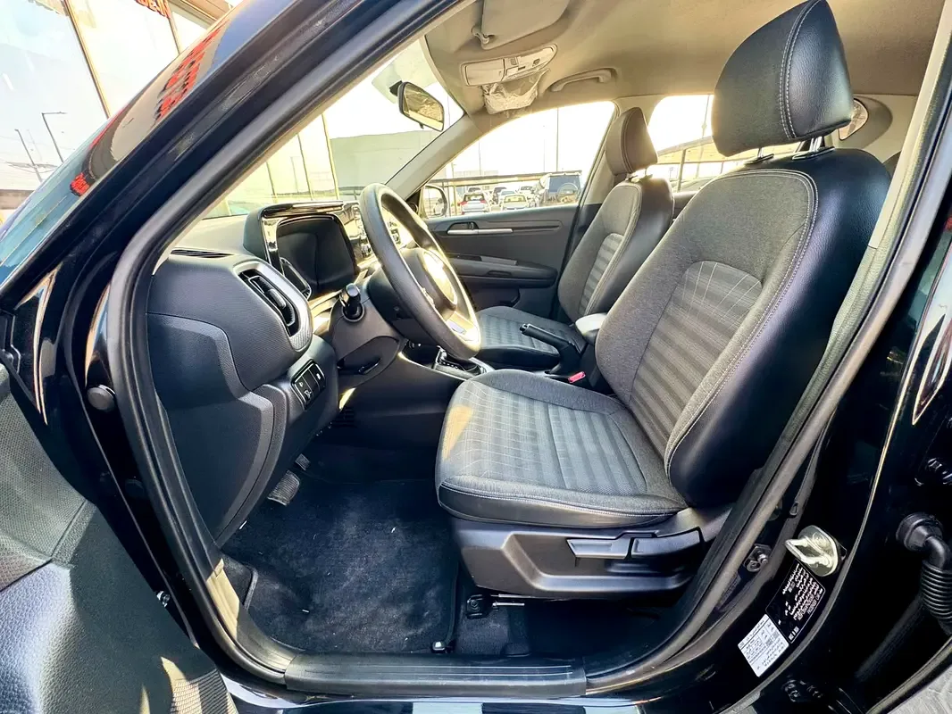 Kia Sonet 1.5 CVT (115 hp) - 9