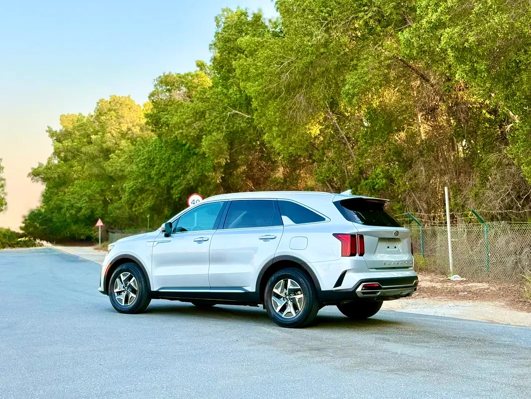 Kia Sorento 1.6 AT (230 hp) - 2