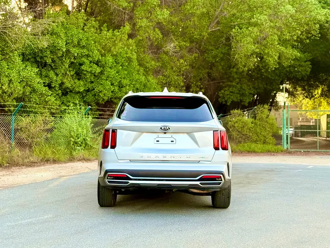 Kia Sorento 1.6 AT (230 hp) - 3