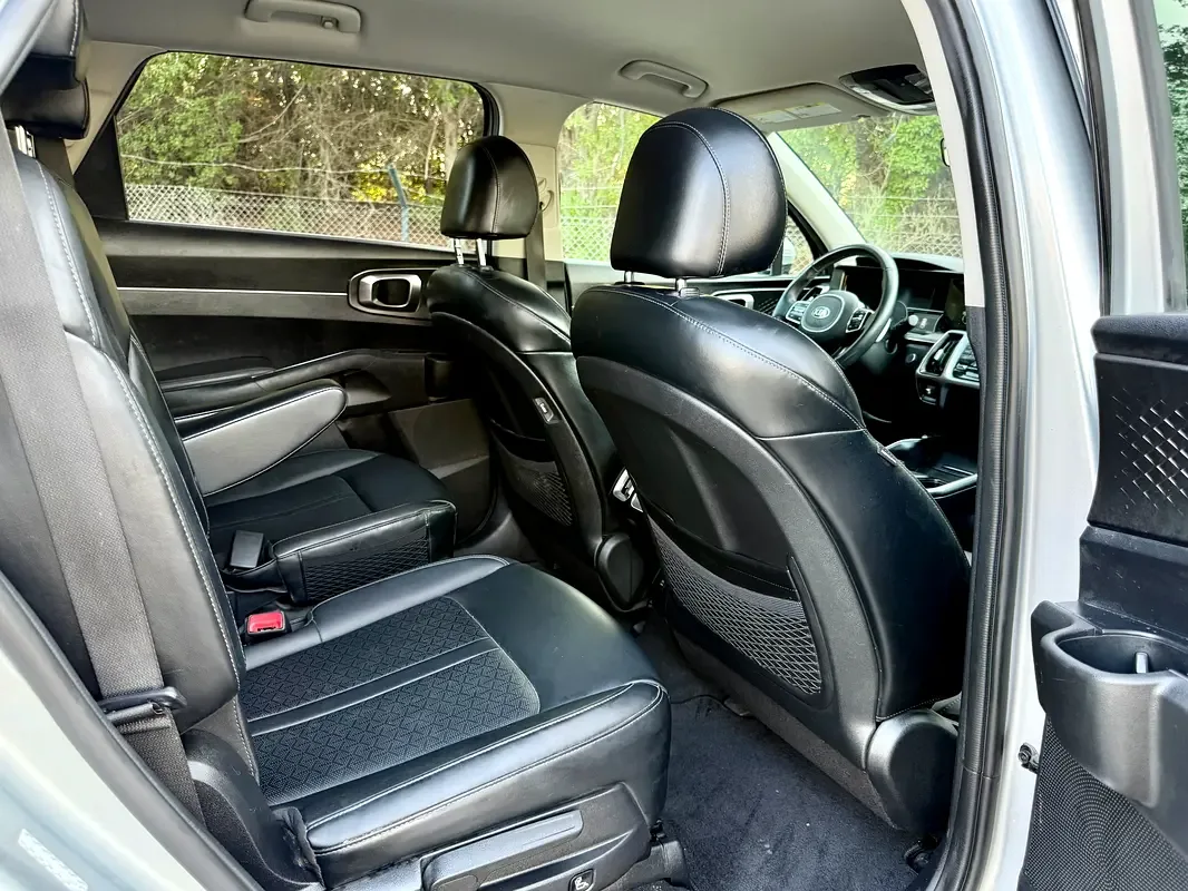 Kia Sorento 1.6 AT (230 hp) - 9
