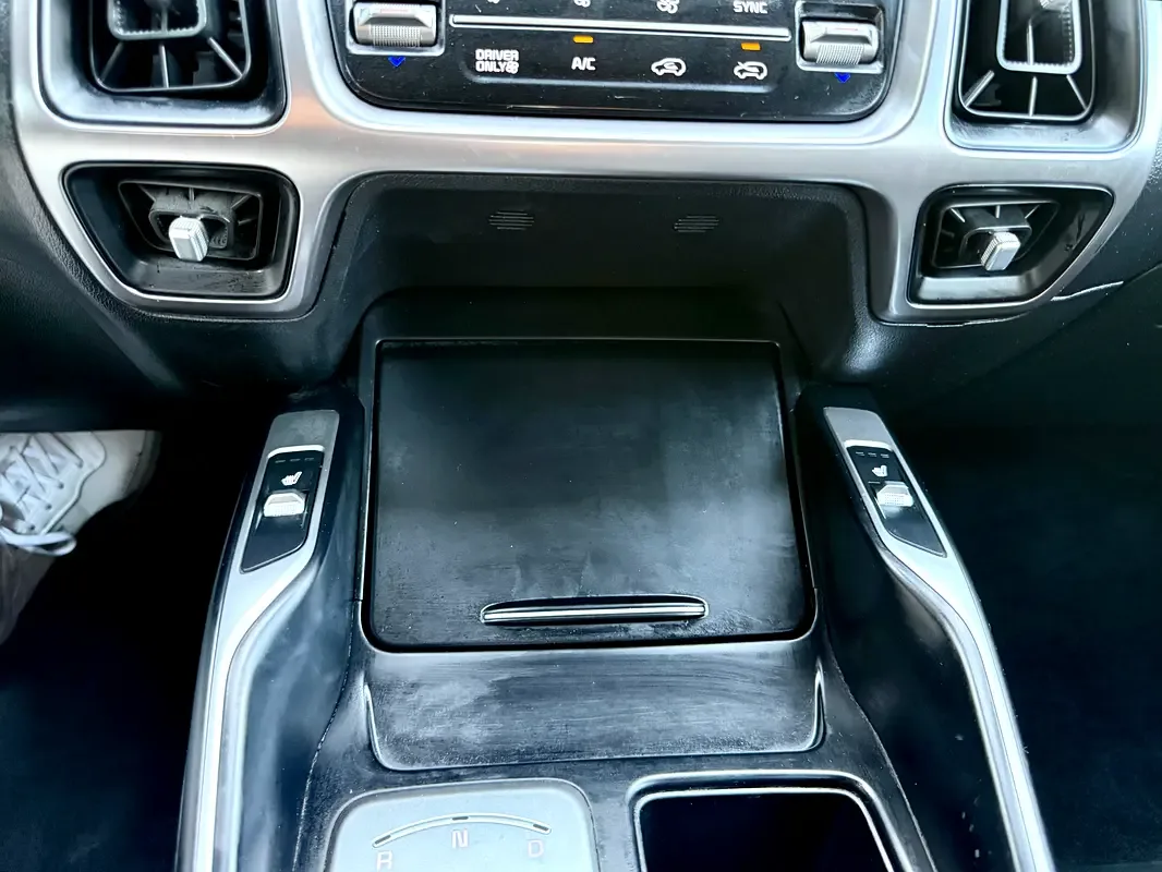 Kia Sorento 1.6 AT (230 hp) - 15