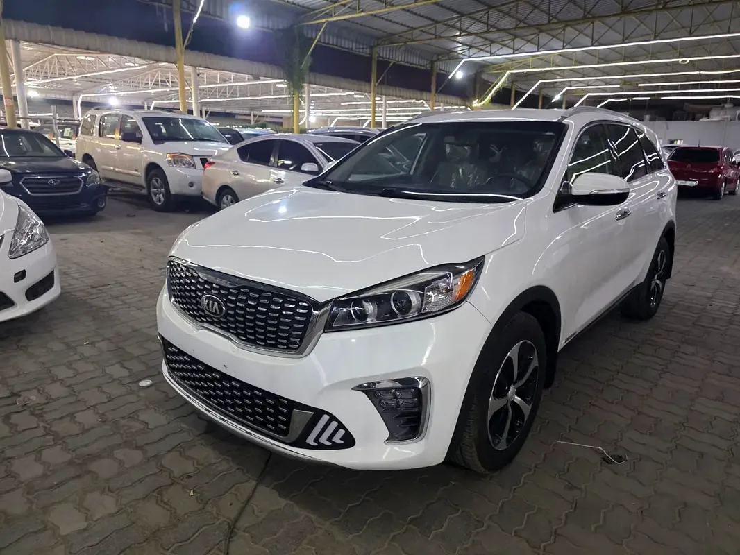 Kia Sorento 2.0 AT (240 hp)