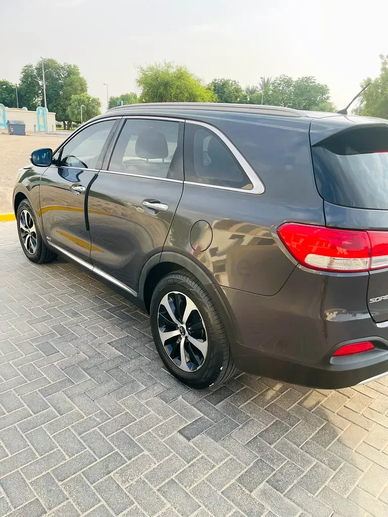 Kia Sorento 2.0 AT (240 حصان) - 4