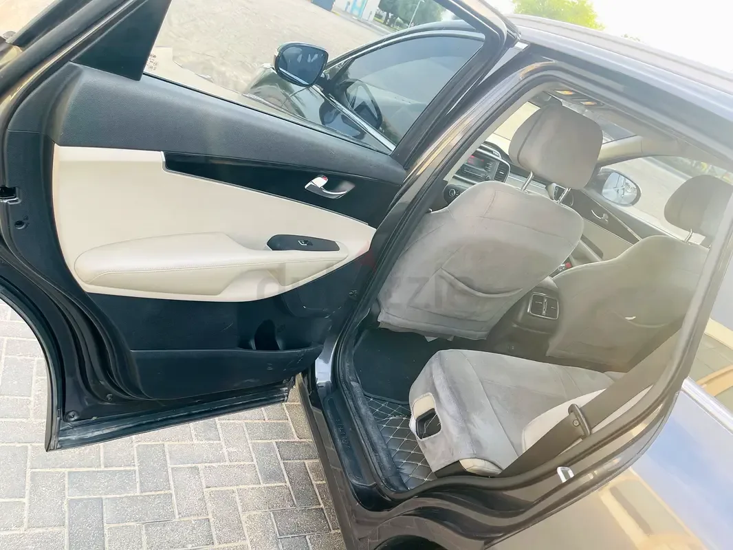 Kia Sorento 2.0 AT (240 حصان) - 13