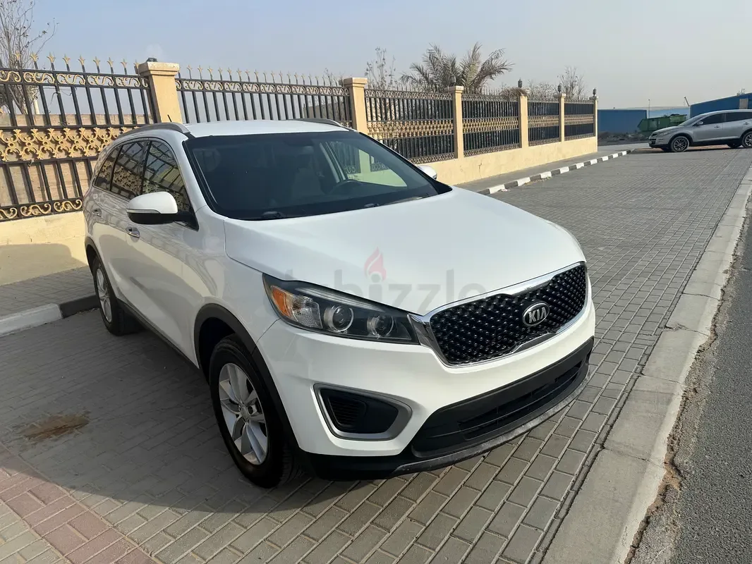 Kia Sorento 2.4 AT (175 حصان) - 2
