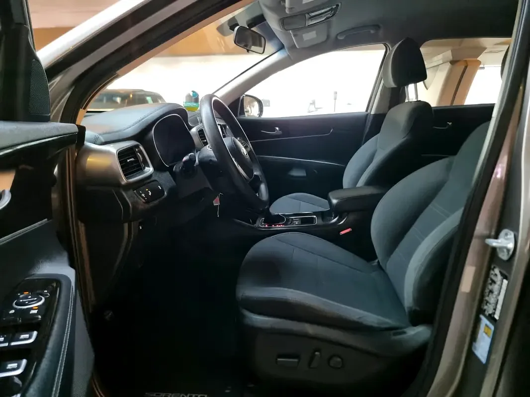 Kia Sorento 2.4 AT AWD (175 حصان) - 12