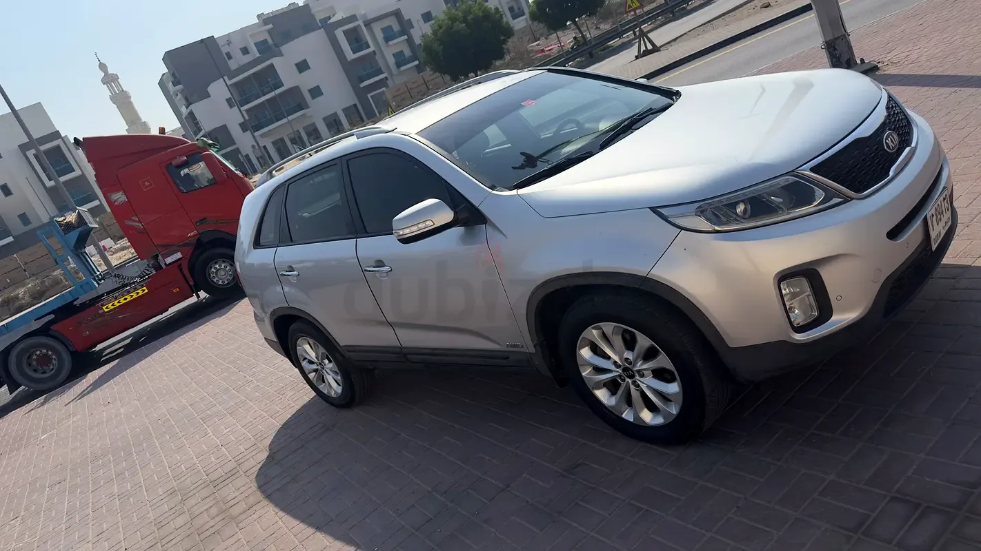 Kia Sorento 3.5 AT (280 حصان) - 3