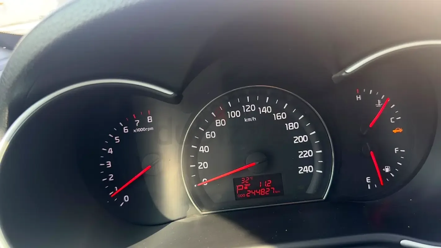 Kia Sorento 3.5 AT (280 حصان) - 6