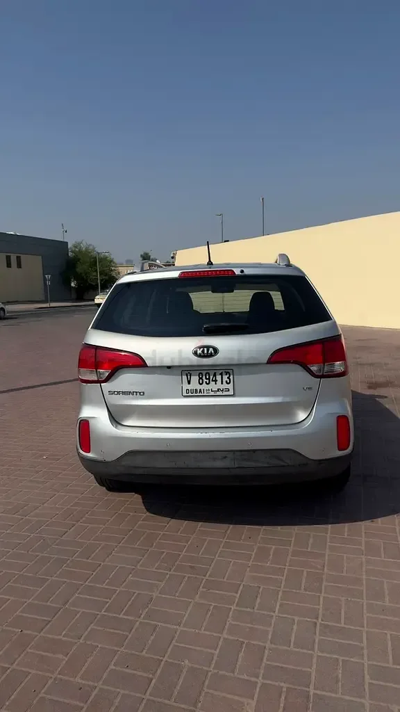 Kia Sorento 3.5 AT (280 حصان) - 12