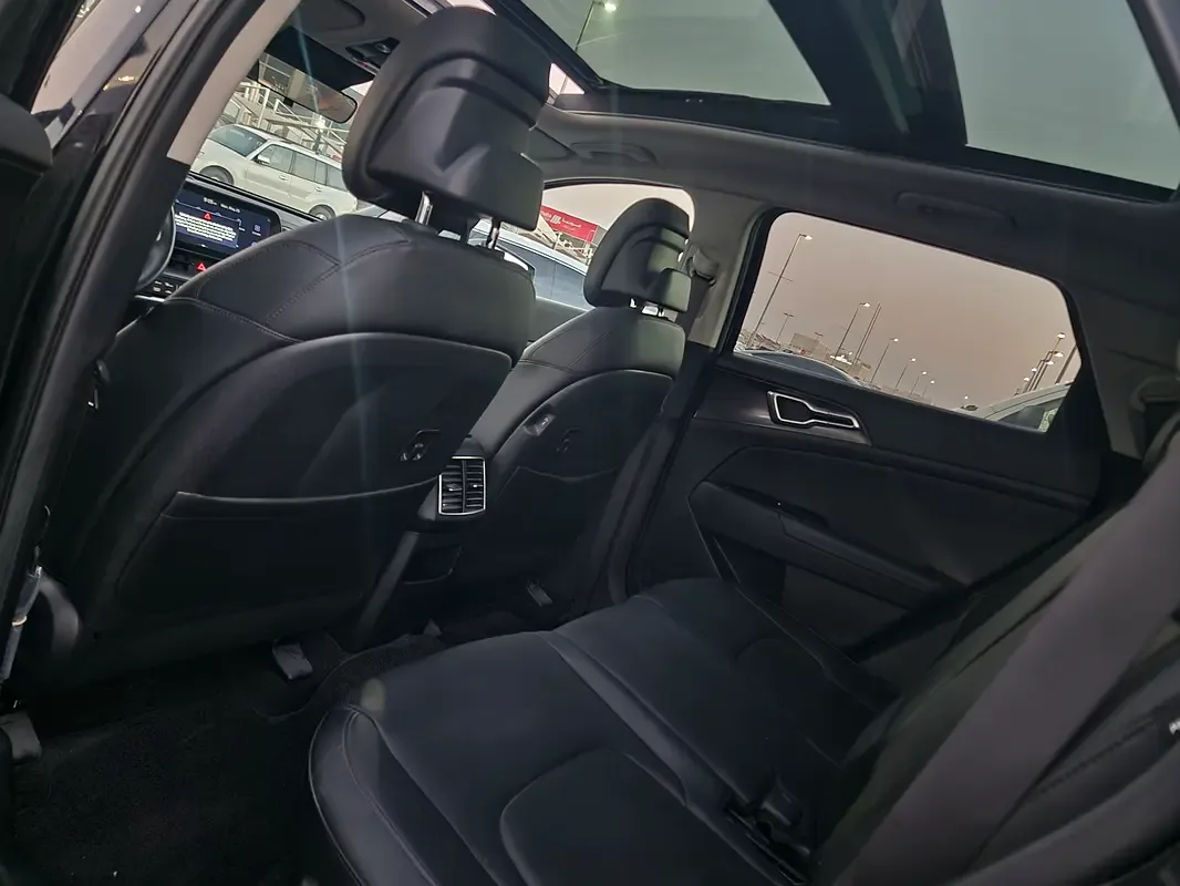 Kia Sportage 2.0 AT (150 حصان) - 8