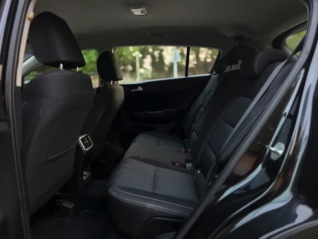 Kia Sportage 2.0 AT (150 حصان) - 9