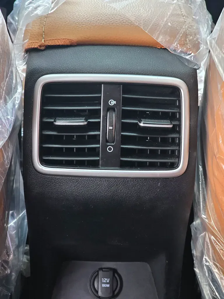 Kia Sportage 2.0 AT (150 حصان) - 19