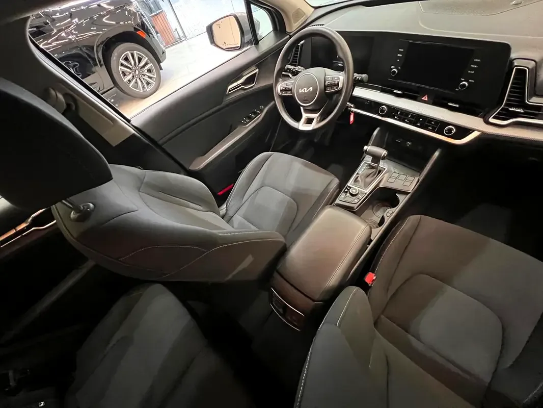 Kia Sportage 2.0 AT (150 hp) - 14