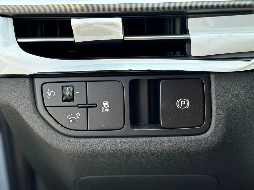 Kia Sportage 2.0 AT (150 حصان) - 12