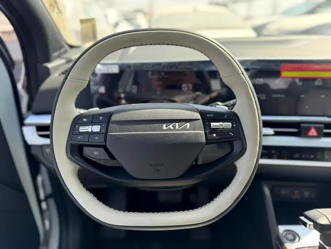 Kia Sportage 2.0 AT (150 حصان) - 10