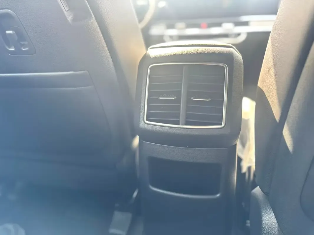 Kia Sportage 2.0 AT (150 hp) - 11