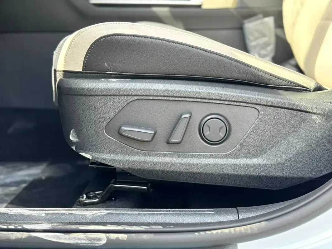Kia Sportage 2.0 AT (150 hp) - 13