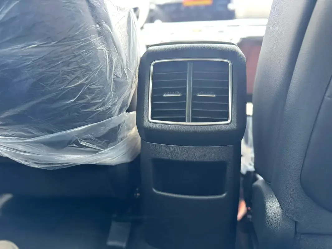 Kia Sportage 2.0 AT (150 hp) - 10