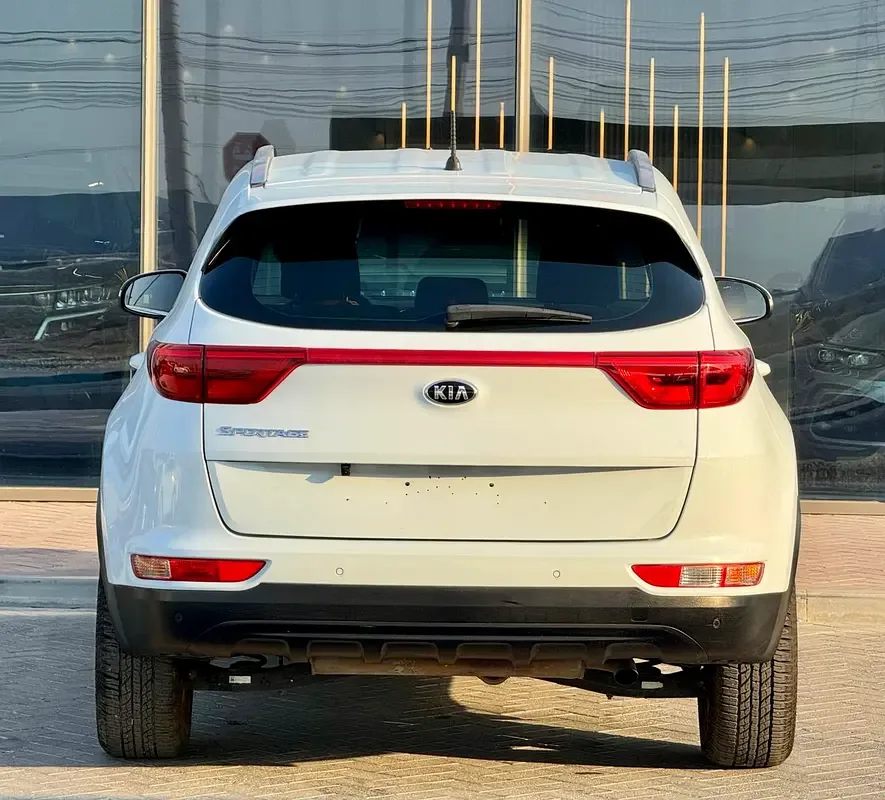 Kia Sportage 2.0 AT (150 حصان) - 6