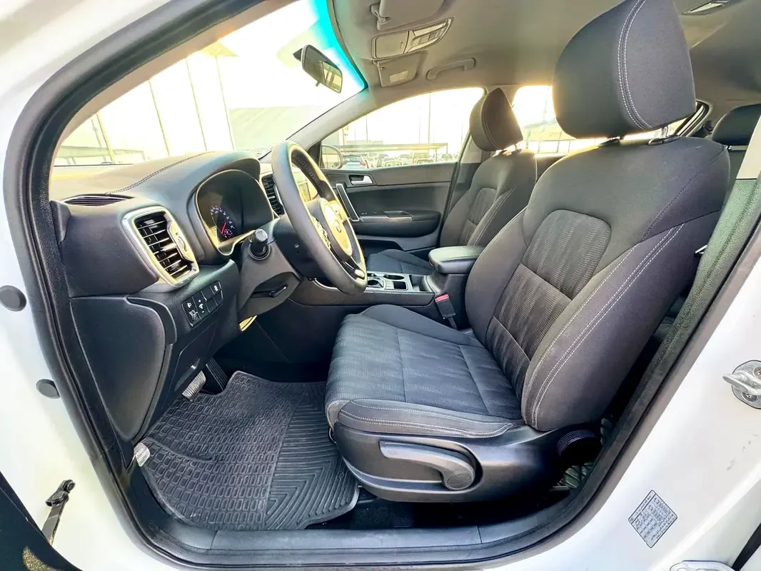 Kia Sportage 2.0 AT (150 حصان) - 9
