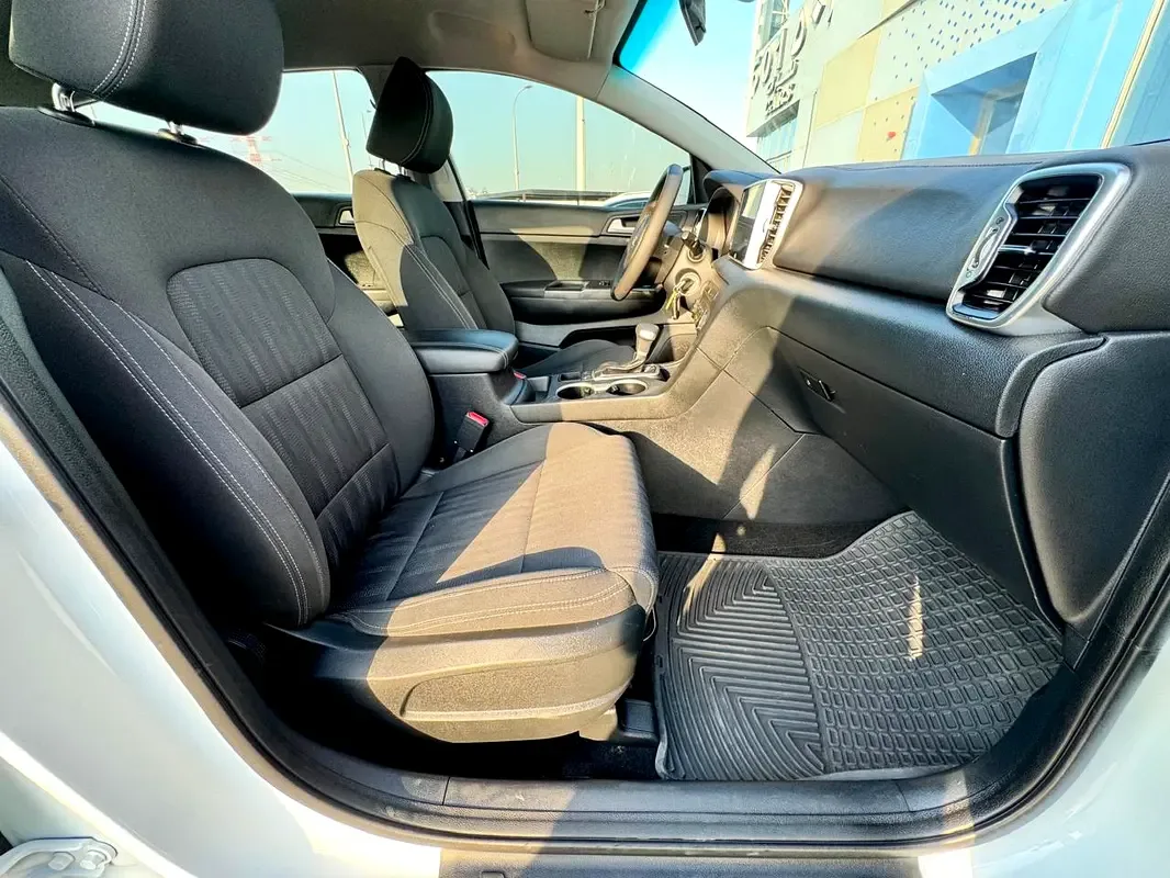 Kia Sportage 2.0 AT (150 حصان) - 10