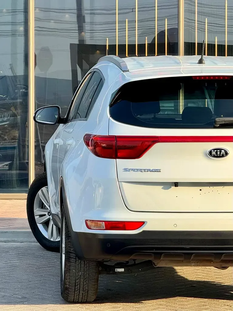 Kia Sportage 2.0 AT (150 حصان) - 16