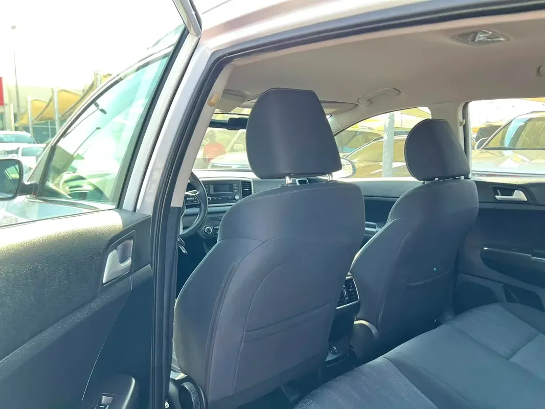 Kia Sportage 2.4 AT (181 hp) - 12