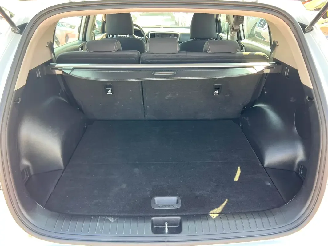 Kia Sportage 2.4 AT (181 hp) - 14