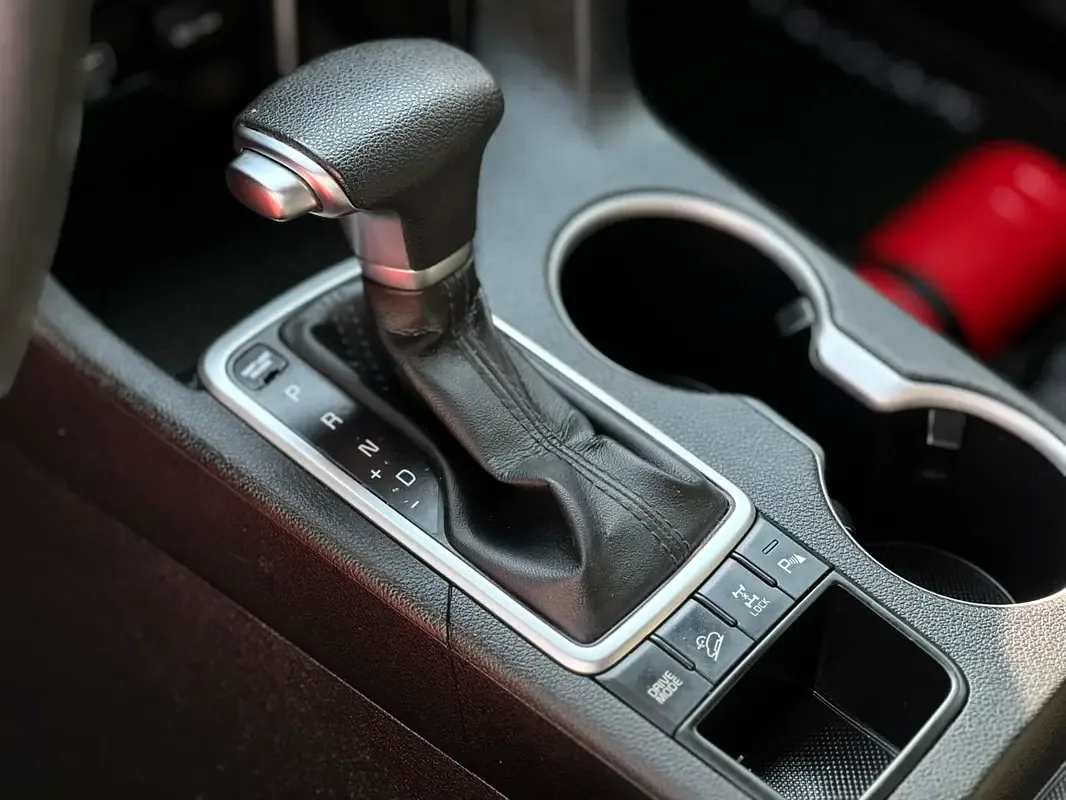 Kia Sportage 2.4 AT (181 hp) - 17