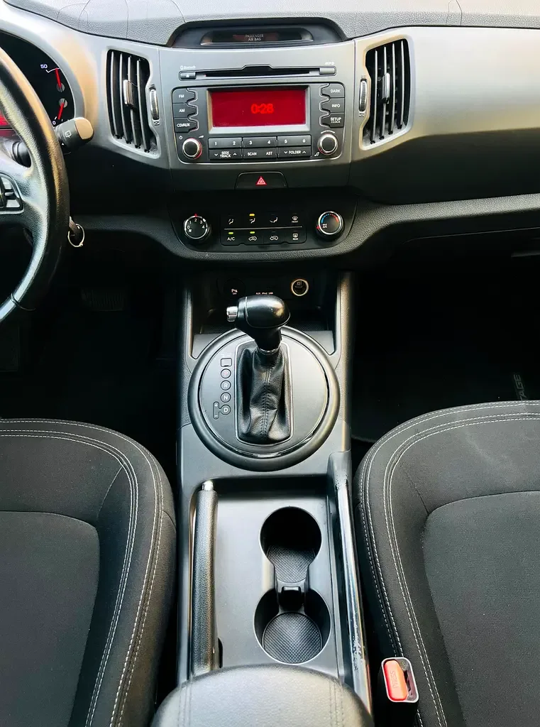 Kia Sportage 2.4 AT (184 hp) - 14