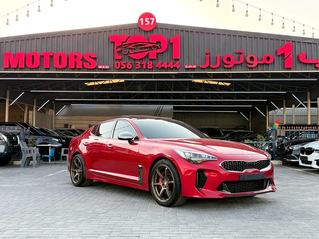Kia Stinger 2.0 AT RWD (197 hp)