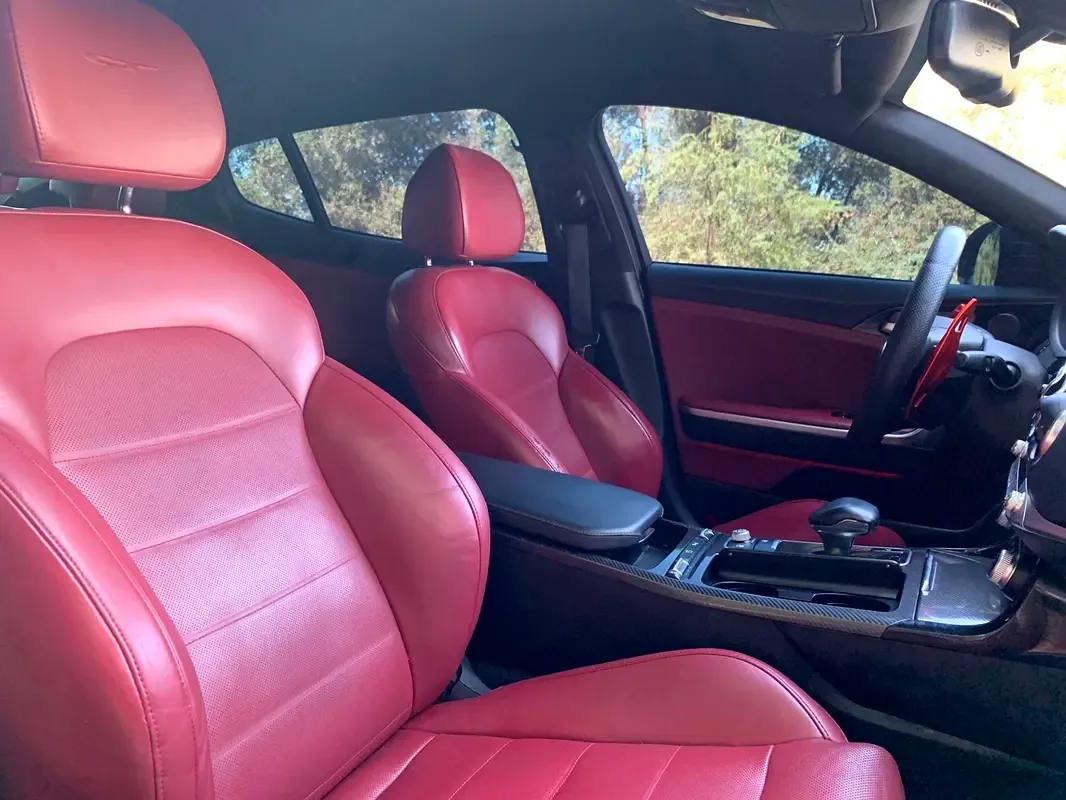 Kia Stinger 2.0 AT RWD (197 حصان) - 8