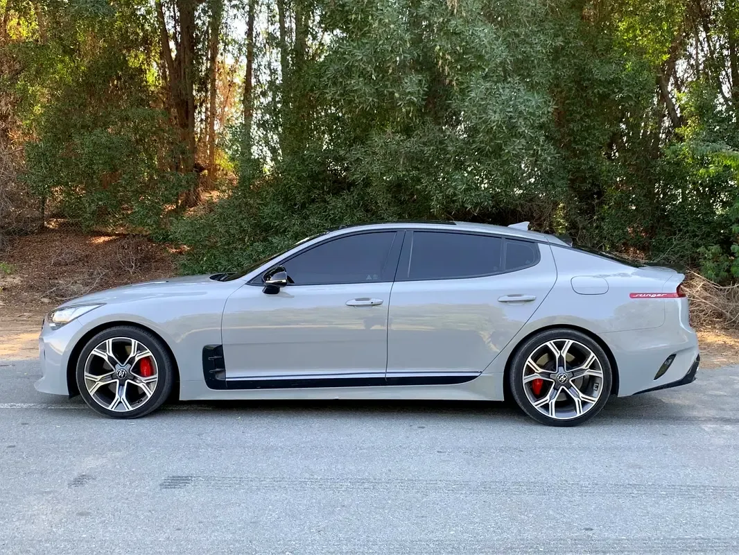 Kia Stinger 2.0 AT RWD (197 حصان) - 6