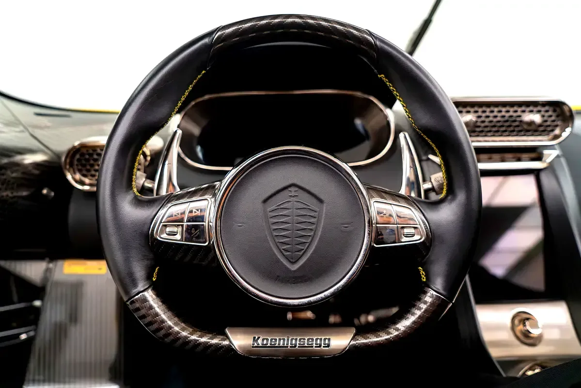 Koenigsegg Regera 5.0 AT (1100 hp) - 11