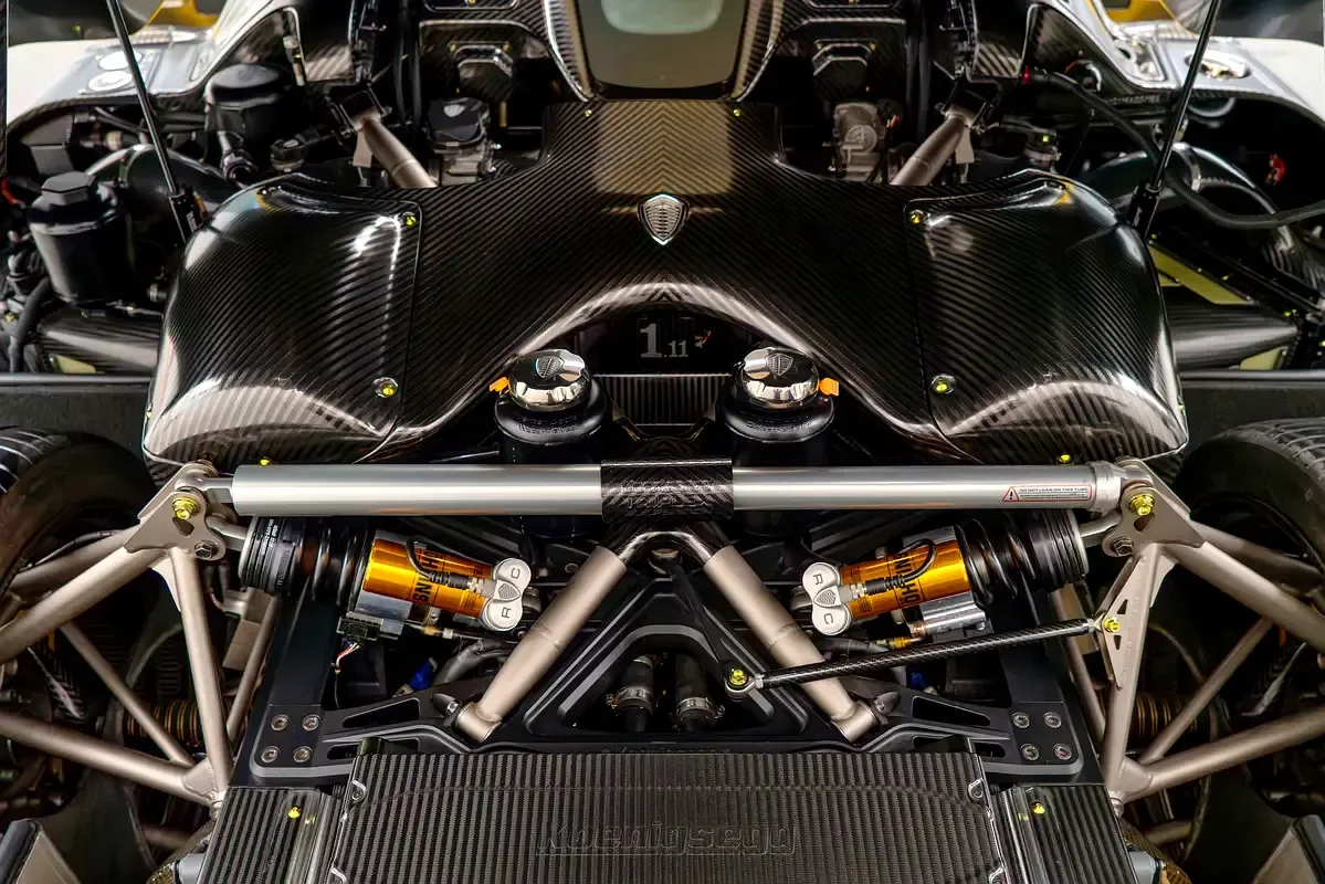 Koenigsegg Regera 5.0 AT (1100 hp) - 16