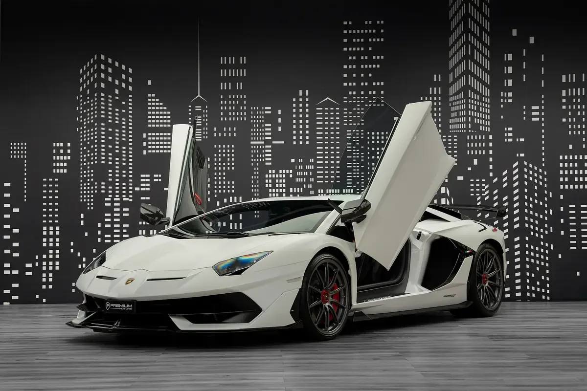 Lamborghini Aventador 6.5 AMT (770 حصان) - 2