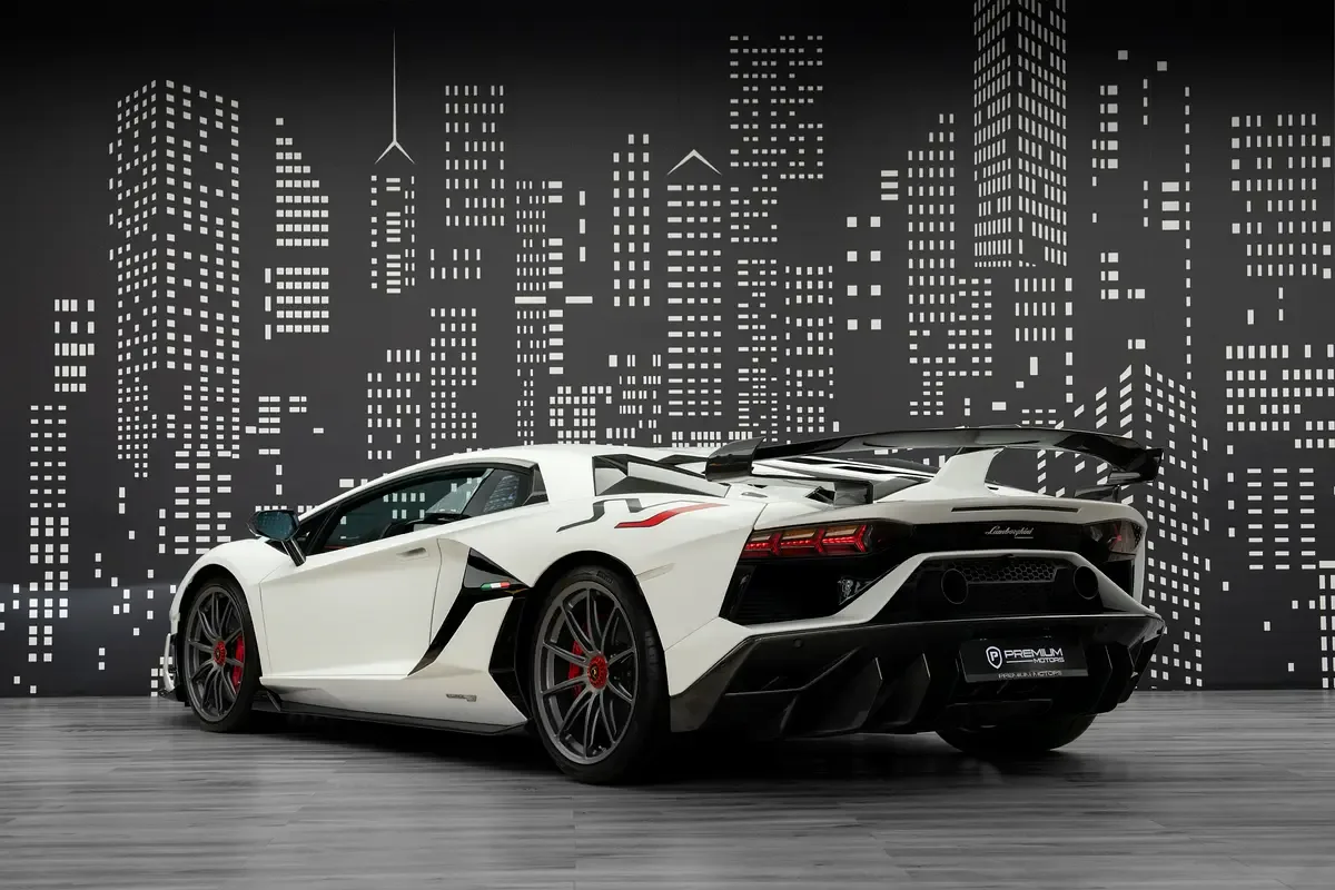 Lamborghini Aventador 6.5 AMT (770 حصان) - 5