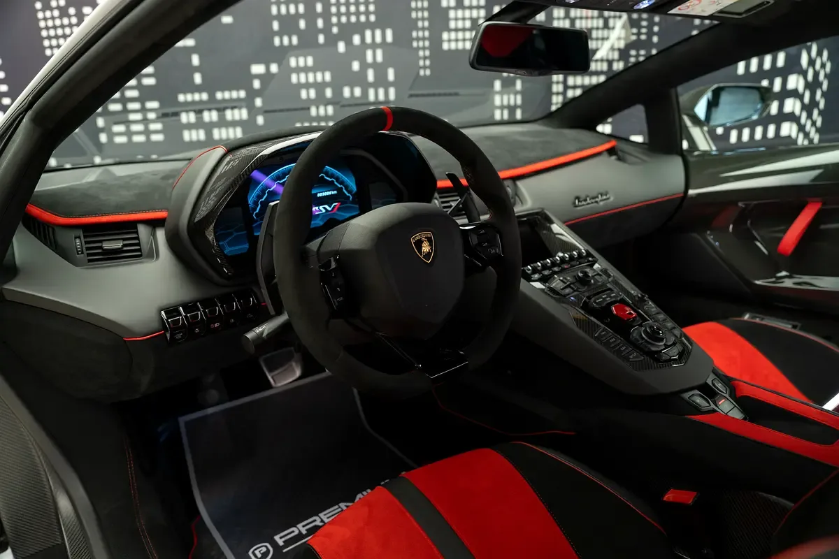 Lamborghini Aventador 6.5 AMT (770 حصان) - 11