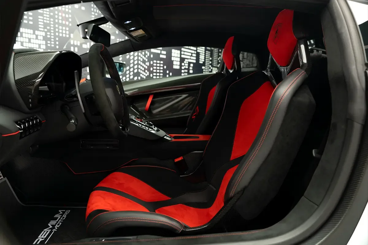 Lamborghini Aventador 6.5 AMT (770 حصان) - 12