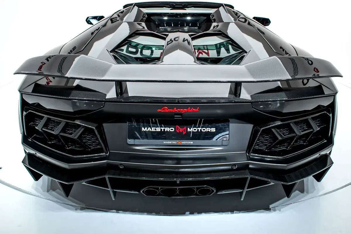 Lamborghini Aventador 6.5 AMT AWD (700 حصان) - 15