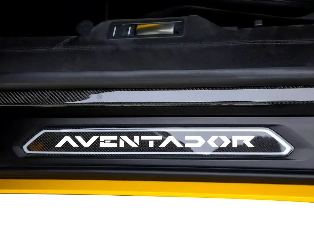Lamborghini Aventador 6.5 AMT AWD (740 hp) - 17