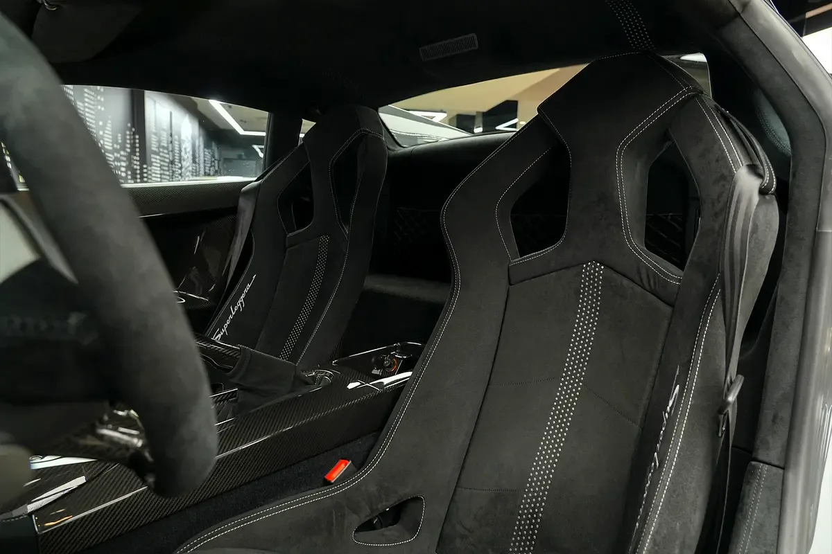 Lamborghini Gallardo 5.2 AMT AWD (570 hp) - 11