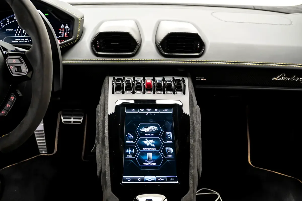 Lamborghini Huracán 5.2 AMT 4WD (640 hp) - 11