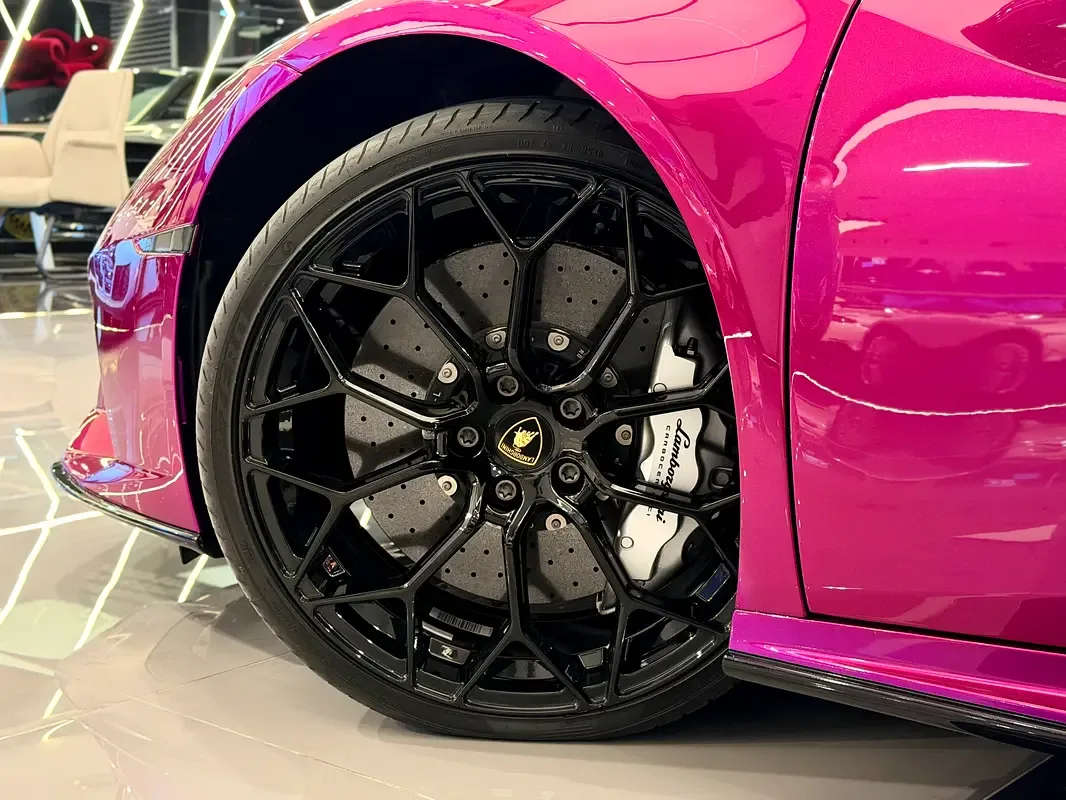 Lamborghini Huracán 5.2 AMT (610 حصان) - 2