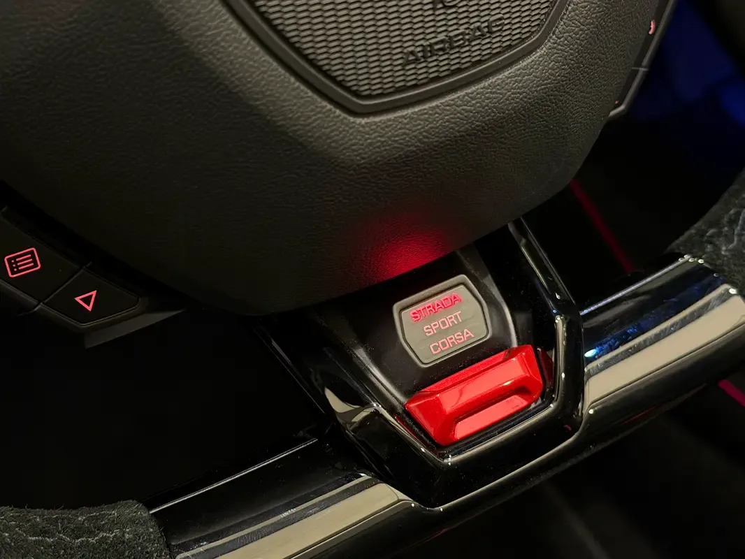 Lamborghini Huracán 5.2 AMT (610 حصان) - 14