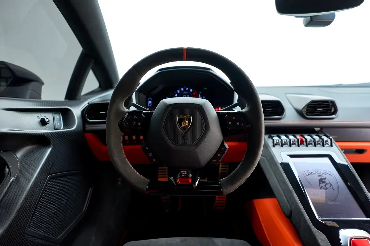 Lamborghini Huracán 5.2 AMT (610 hp) - 12